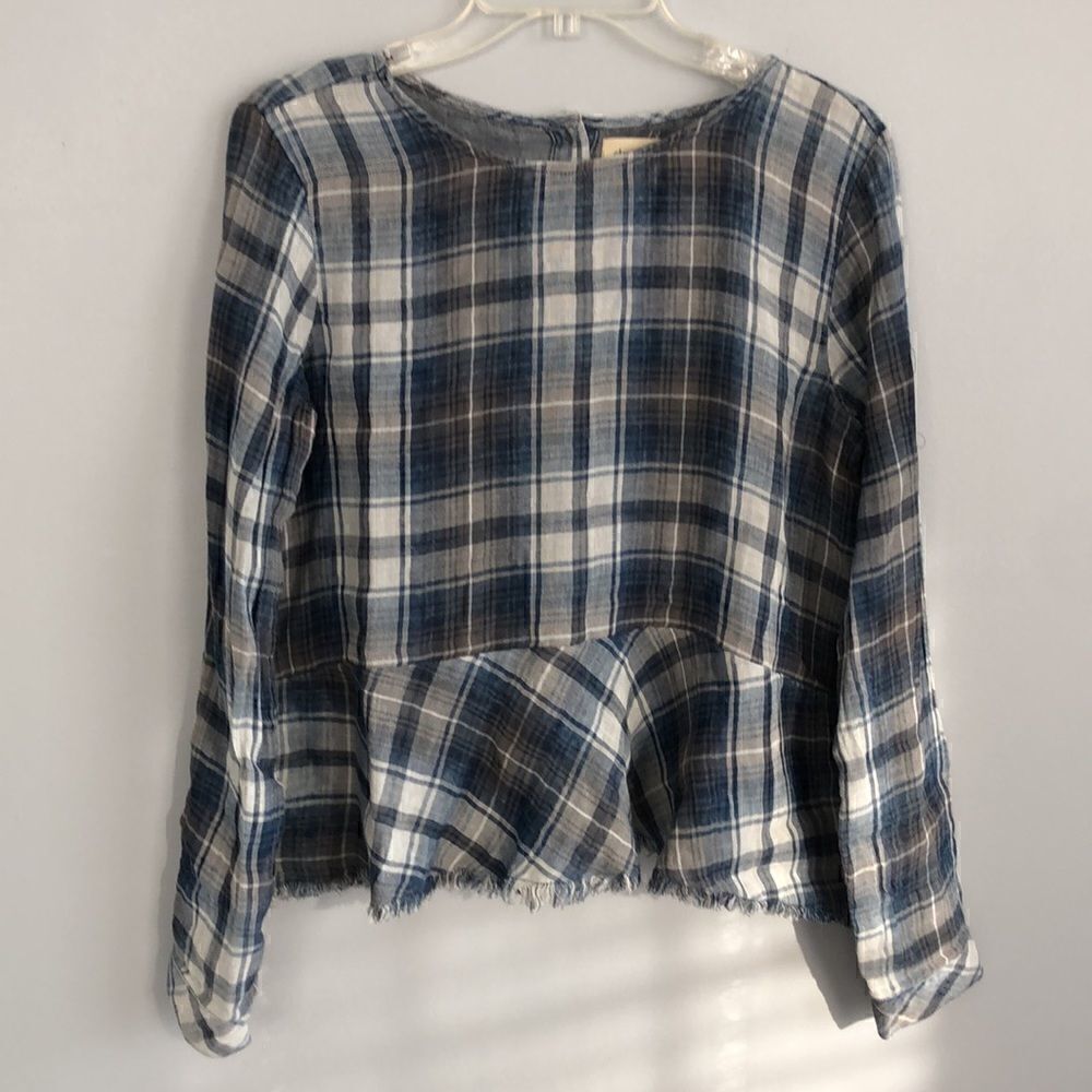 Cloth & Stone Raw Edge Frayed Shirt Top Women’s XS Denim Blue plaid cropped top